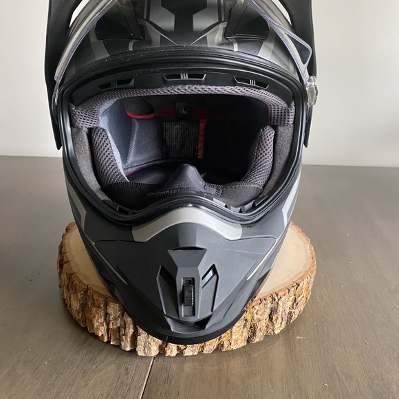 Large Gmax Trekka Helmet - Picture 6 of 8